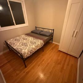 Kitchener Cheapest Stay Near Downtown, Airport- Self Checkin,24 Hrs, hotel a Kitchener