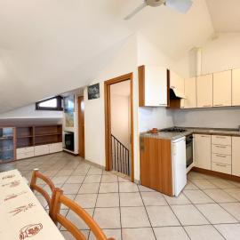 48 Trilocale vista mare