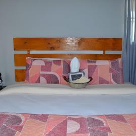 Lux-sit Guesthouse, hotel en Kasane