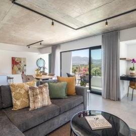 Luxury & Tranquility at Alphen Glen Constantia