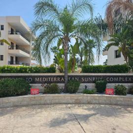 Mediterranean Sunrise Apartments A2, hotel i Oroklini