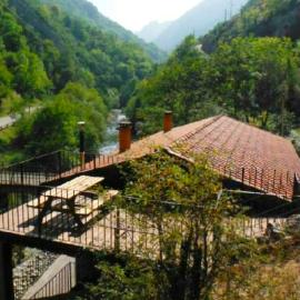 Apartamento con jacuzzi y chimenea, río Sella, hotel u gradu 'Canisquezo'