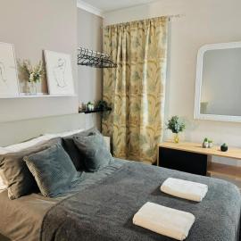 Room 3 Shared House in Bootle – hotel w mieście Litherland