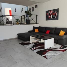 Moderne Doppelhaushälfte mit Süd-West-Terrasse, ξενοδοχείο σε Erkrath