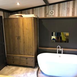 Sandy Balls Holiday Park Pet Friendly Lodge – hotel w mieście Fordingbridge