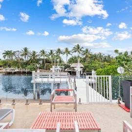 Apt wPatio Balcony Mini-Golf, hotel in Deerfield Beach