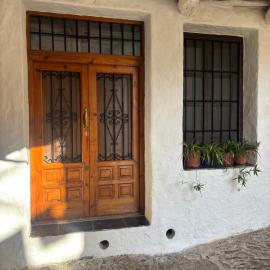 CASA M'GUIRE, hotel in Pampaneira