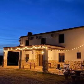 Casa Rural y Espacio para Eventos El Pantano, Hotel in Peñarroya-Pueblonuevo