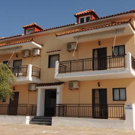 Isavella Studios, hotelli kohteessa Ammoudia