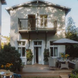 Agapella Apartamenty- Sopot Cottage Ogród 400m od plaży 6 dorosłych i dzieci, hotel a Sopot