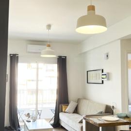 Victoria3 1-Bedroom Condo in a Privileged Location, מלון בפאפוס