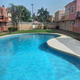 Casa Paz, amplia y cómoda frente a la alberca