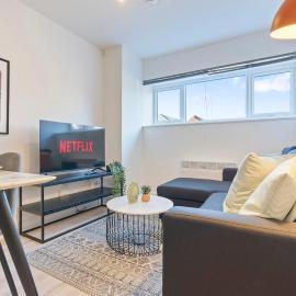 #27 The Silkworks Cov 2 Bed Apt - Sleeps 6 - Near Coventry Canal Basin - Perfect for Contractors and Families - Free Parking"
