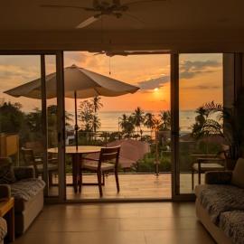Beachfront Condo Stunning Views, ξενοδοχείο σε Jacó