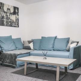 3Bedroom EnSuite SofaBed Sleeps upto 6 Contractors Families Long or Short Stay Free Parking WIFI