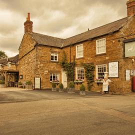 Old White Hart، فندق في Lyddington
