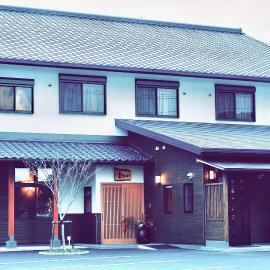 まなべ旅館, hotel v destinácii Sukumo