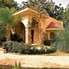 The Kipling Lodge- Nature Kalp, hotel in Khilchipur