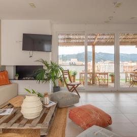 Hostal Boutique Es Portalet, hotel in Sant Feliu de Guíxols