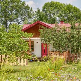 Chatka na Roztoczu, hotel in Huta Lubycka