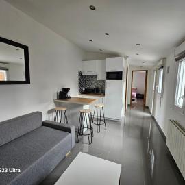 Maison entre Paris, Disney et le château de Champs-sur-Marne, готель у місті Понто-Комбо