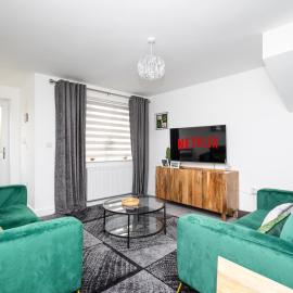 Greenwood by Alt-Stay Contractor Accommodation - 4 Bed Contractor Home With Parking, Wi-Fi & Full Kitchen - Ideal For Long stays