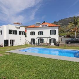 Casa das Rosas e Casa Do Mar, מלון בארקו דה קלחטה