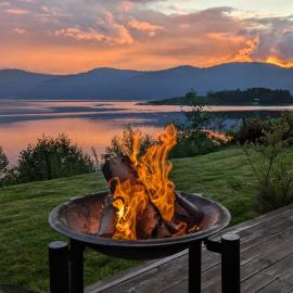 Flott hytte i Vistdal, Romsdal, hotel a Myklebostad
