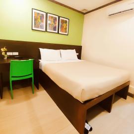 Huanying Hotel, hotel sa Calapan