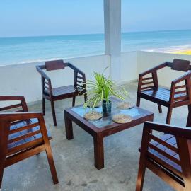 Chanco Beach Hotel and Coworking - Negombo