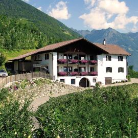 Appartements Peilerhof – hotel w mieście Tscherms