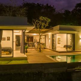 Balisen Luxury Villas، فندق في Jasri
