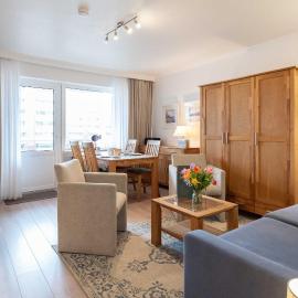 Haus Atrium Wohnung 19, hotel in Westerland