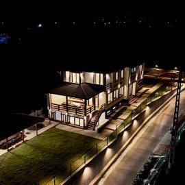 Conacu Lacului Brebu, hotel in Brebu Mînăstirei