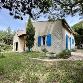 La maison au volet bleu SGO000-431