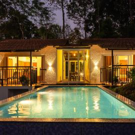 Tealawn Pool Villa, Munnar