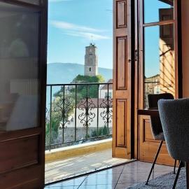 Arachova में, होटल Overlooking the clock rock