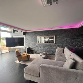 Très beau duplex avec Jacuzzi privatif, hotel in Mandelieu-La Napoule