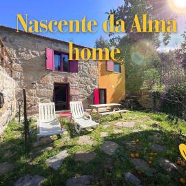 Nascente- Nature House in the Douro Valley, hotell i Sande