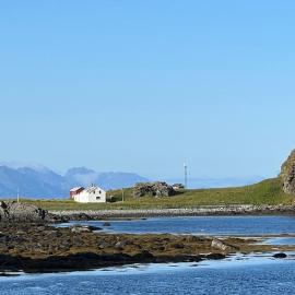 Prestholmen Værøy Lofoten, Hotel in Værøy
