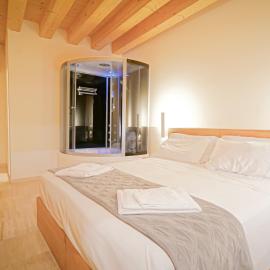 Destiny Home Rooms Soave: Soave'de bir otel