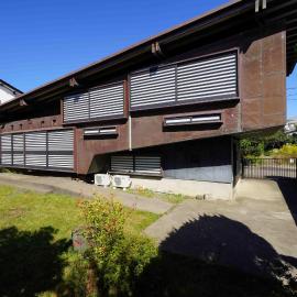 建築家渡邊洋治設計 斜めの家 The Diagonal House, hotel em Joetsu