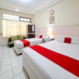 RedDoorz Syariah at Griya Raharja Klaten, Hotel in Klaten