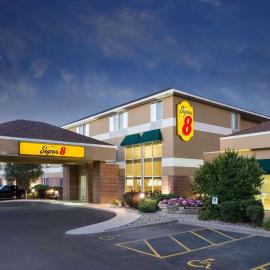 Super 8 by Wyndham Madison South, hotell sihtkohas Madison