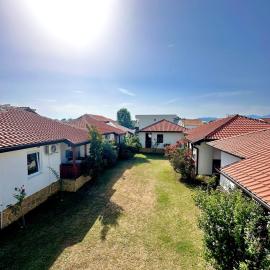 Eco Village San IP โรงแรมในโดนิจ์ สโตจ์
