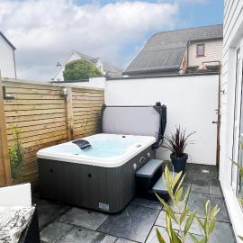 Camellia House Wave Apartment, Hotel in Abersoch