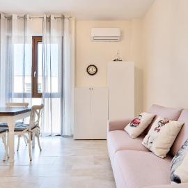 GOLDEN LUXE - Sunny Apartment Near the Sea, hotel in Lido di Camaiore