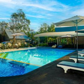 Luna Hut Resort, Hotel in Hua Hin