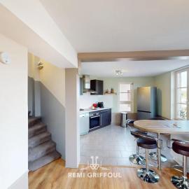 Duplex Traversière Spacious 100m from the Port 4 Guests