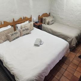 Melville Guesthouse & Contractors Lodge, hotel u gradu Lichtenburg